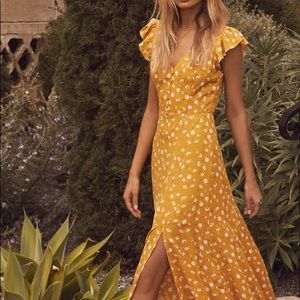 New with tags Lulu’s maxi dress